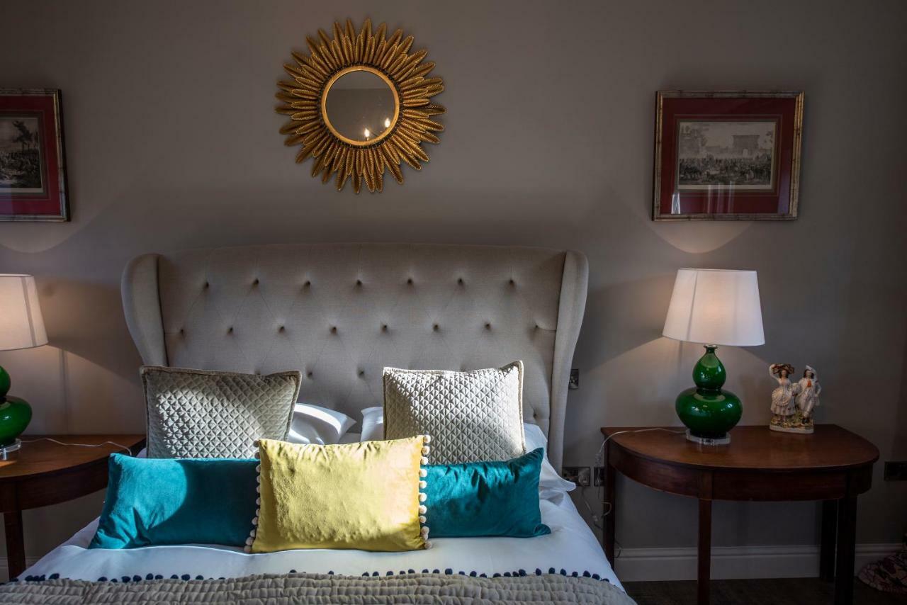 The George Inn Barford St Michael Eksteriør billede A bedroom at The Old Vicarage