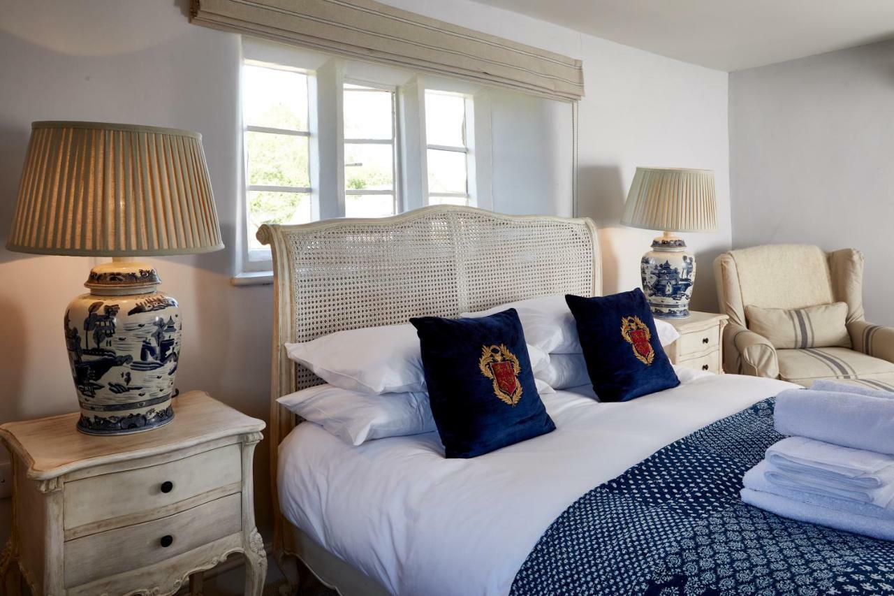 The George Inn Barford St Michael Eksteriør billede The bedroom at The Old Post Office